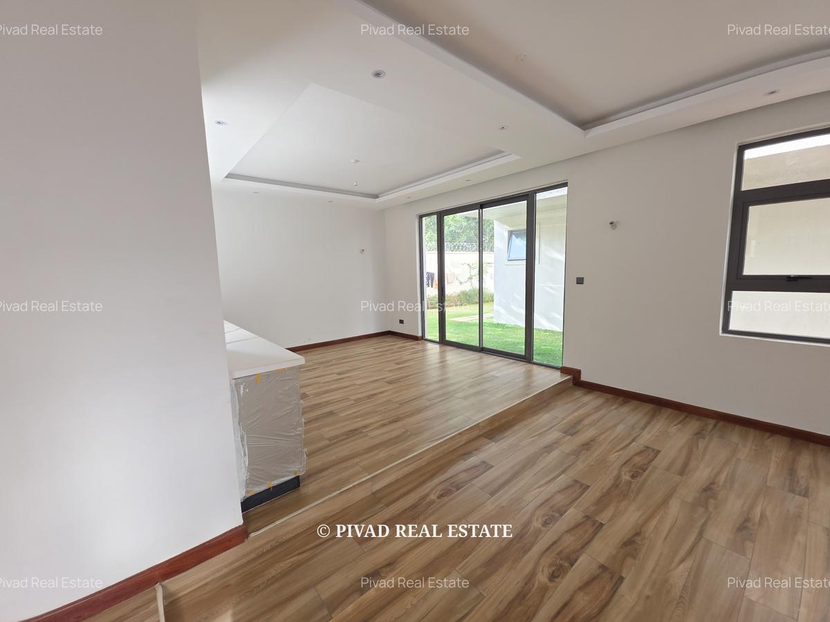 5 Bed Townhouse with Garden in Lavington - 5