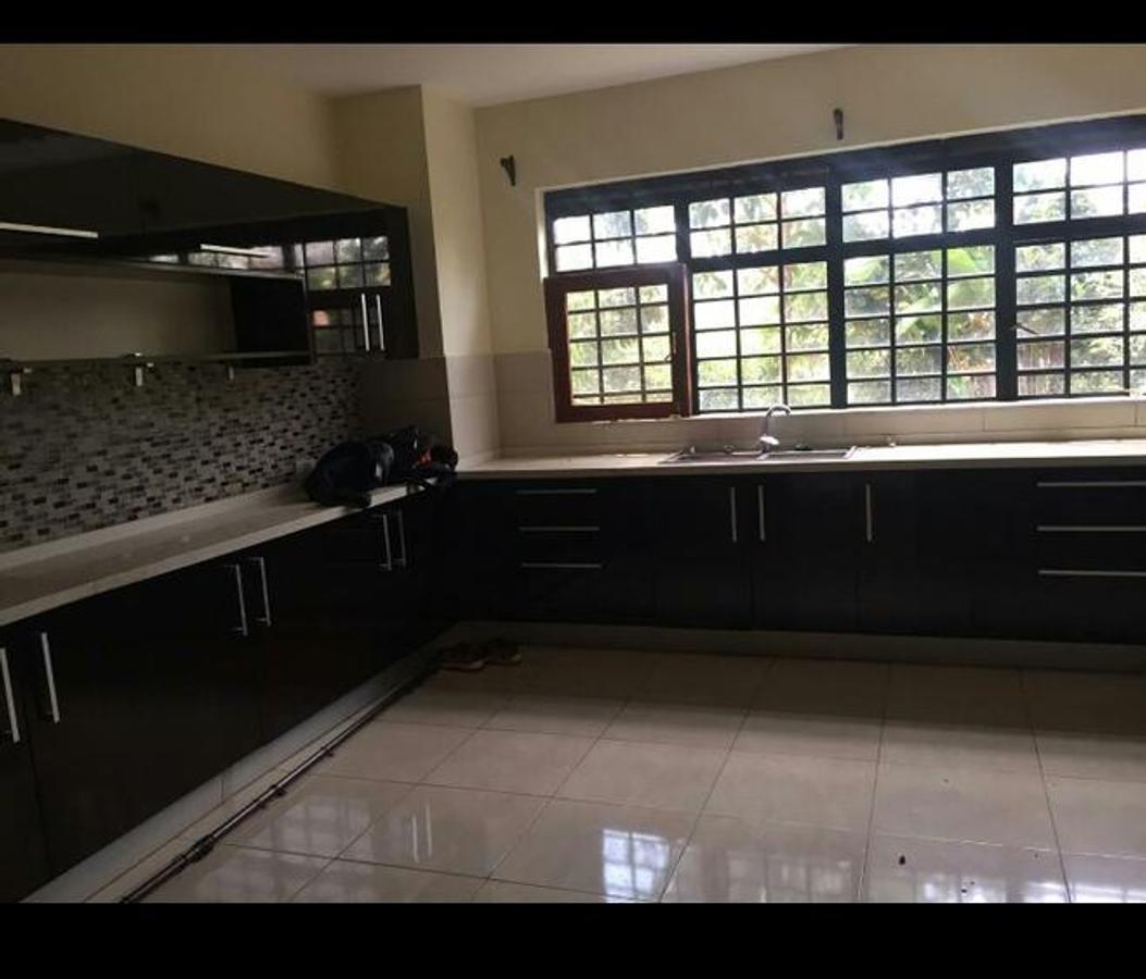 4 Bed House with En Suite at Off Kiambu Road - 8