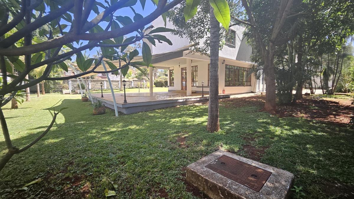 5 Bed Townhouse with En Suite at Runda - 2