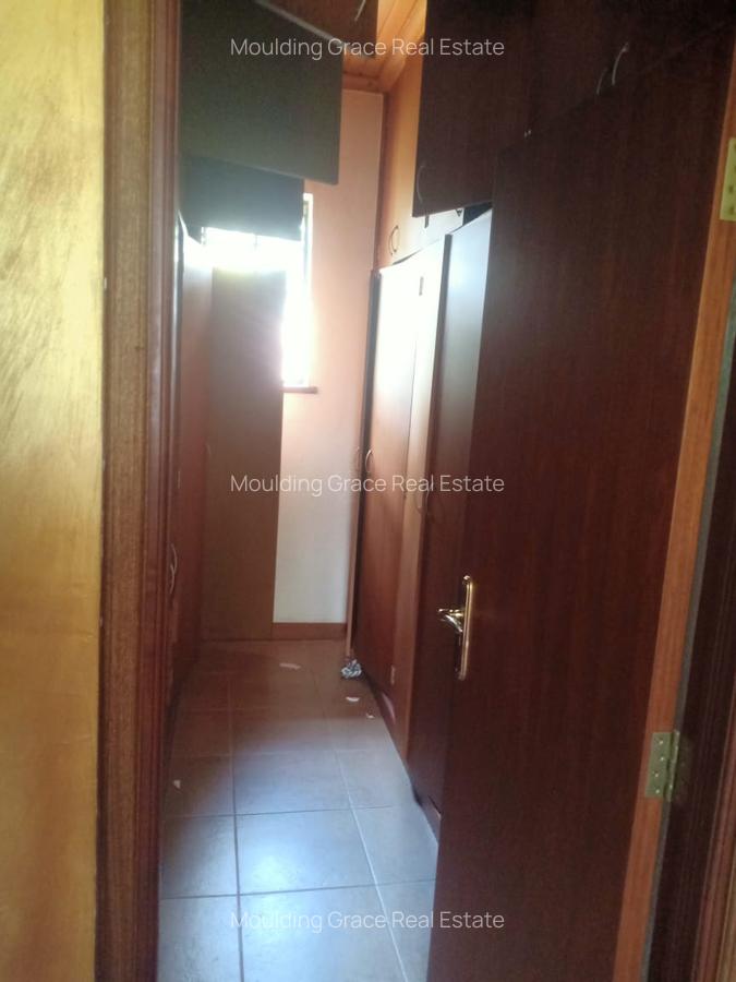 4 Bed House with En Suite in Karen - 12