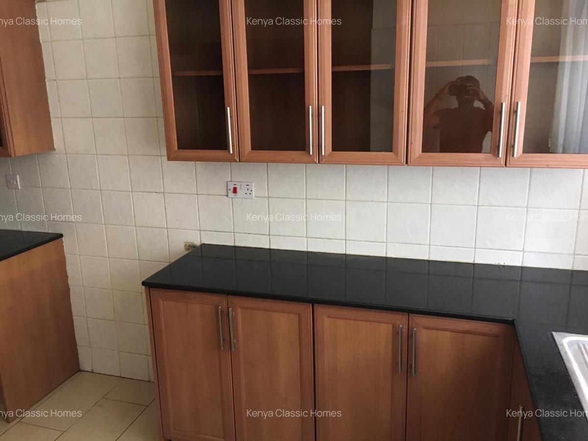 3 Bed Apartment with En Suite at Kilimani - 11