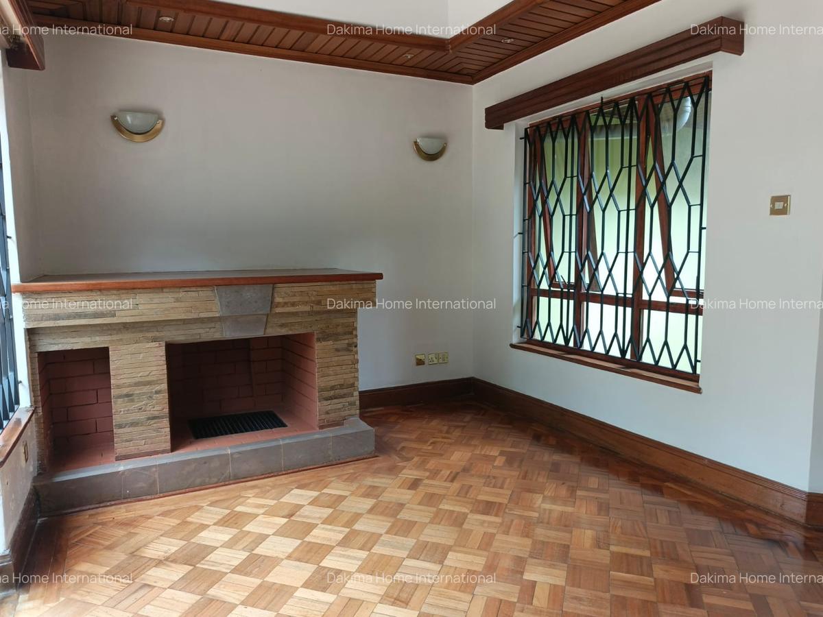 5 Bed Townhouse with En Suite in Runda - 8