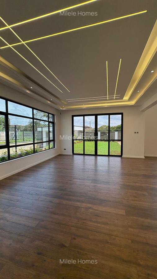 5 Bed Villa with En Suite in Lavington - 6