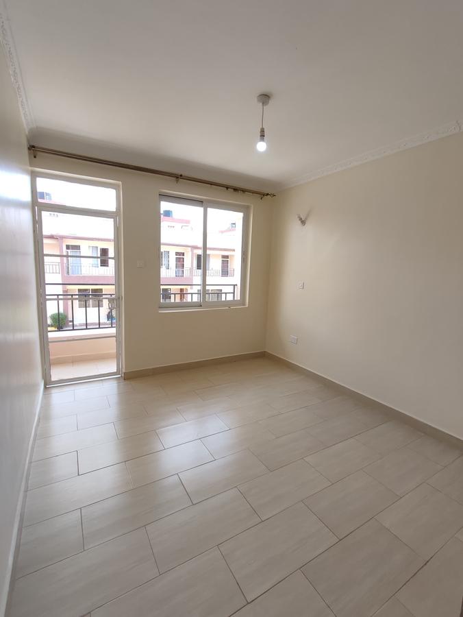 4 Bed Townhouse with En Suite at Gateway Mall - 14