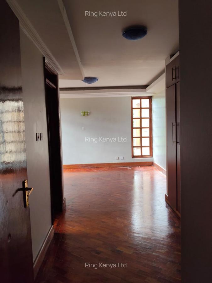 4 Bed House with En Suite in Runda - 10