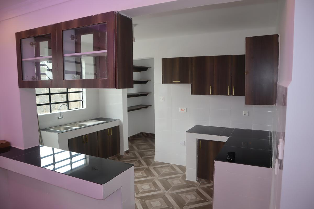 3 Bed House with En Suite at Acacia Area - 8