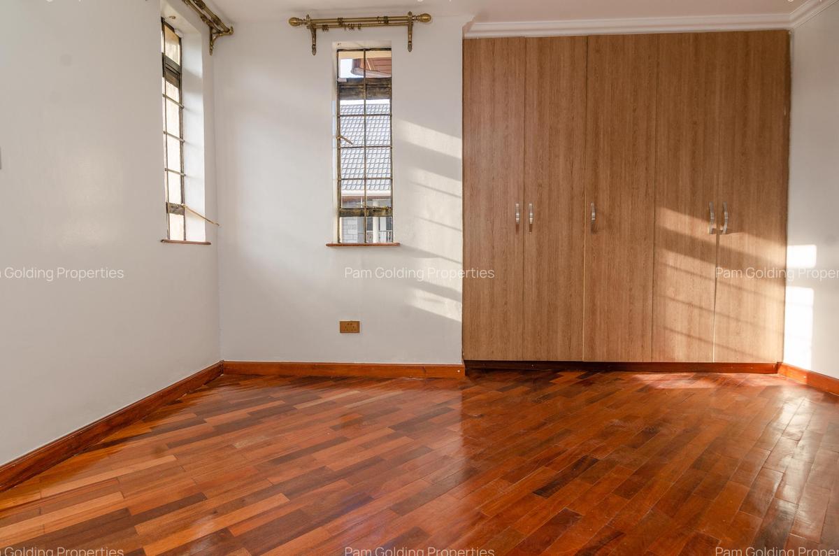 4 Bed House with Swimming Pool in Runda - 16