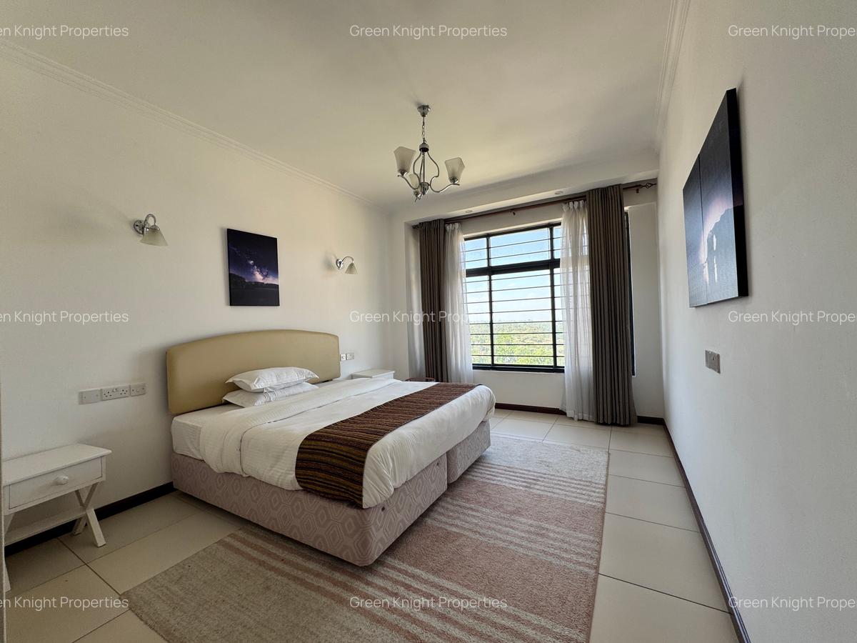 Serviced 3 Bed Apartment with En Suite in Westlands Area - 4