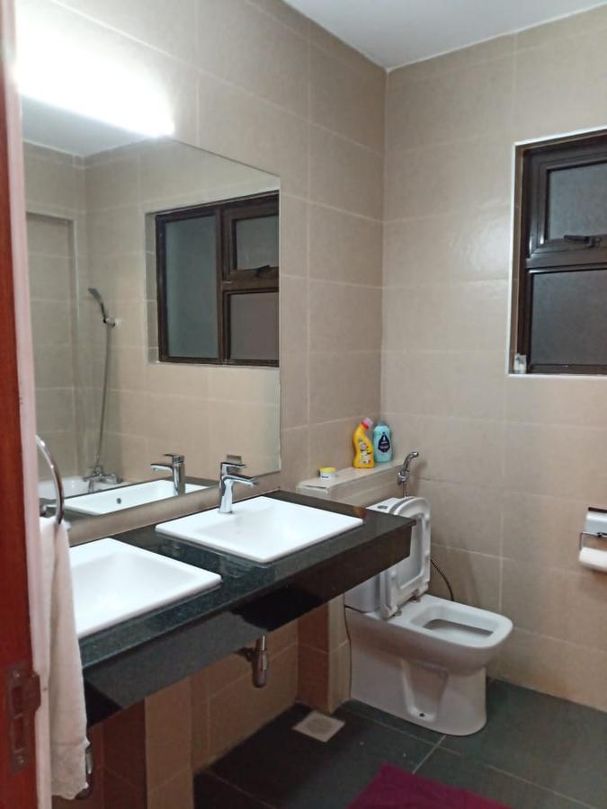 Serviced 2 Bed Apartment with En Suite at Off Danis Prit Rd. - 6