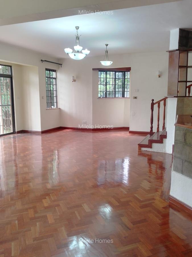 6 Bed Villa with En Suite in Runda - 8
