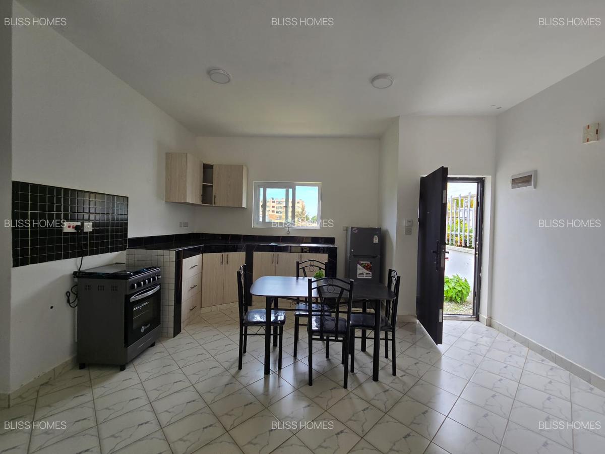 3 Bed Apartment with En Suite at Jcc Road - 4