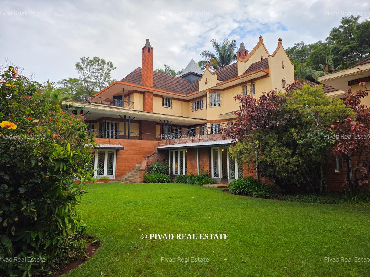 5 Bed House with Swimming Pool in Muthaiga - 1