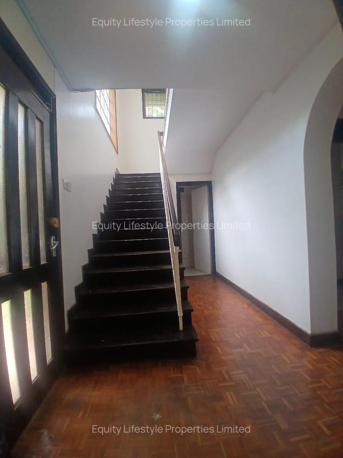 5 Bed Townhouse with Garden in Westlands Area - 9