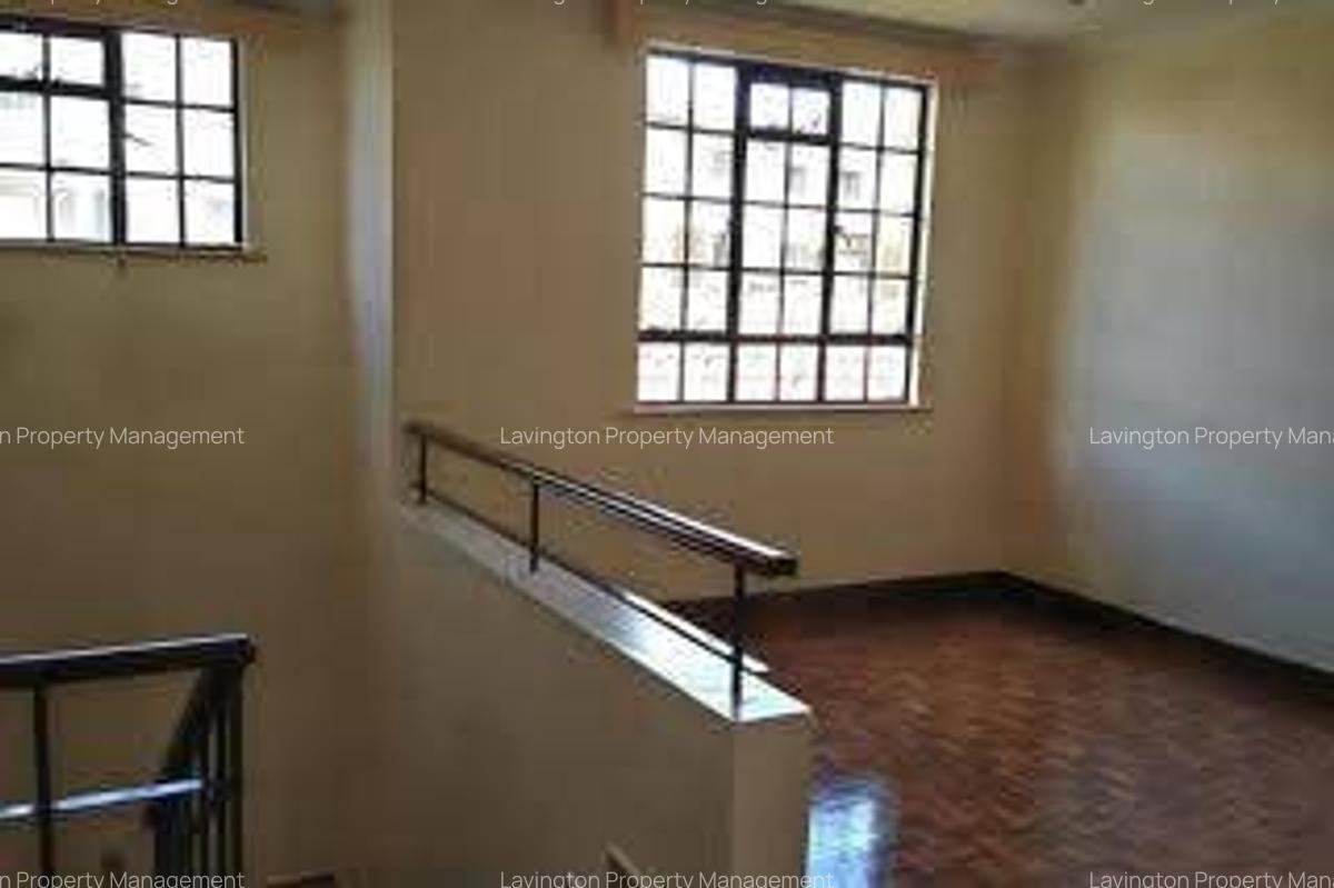 4 Bed Townhouse with En Suite at Loresho - 10