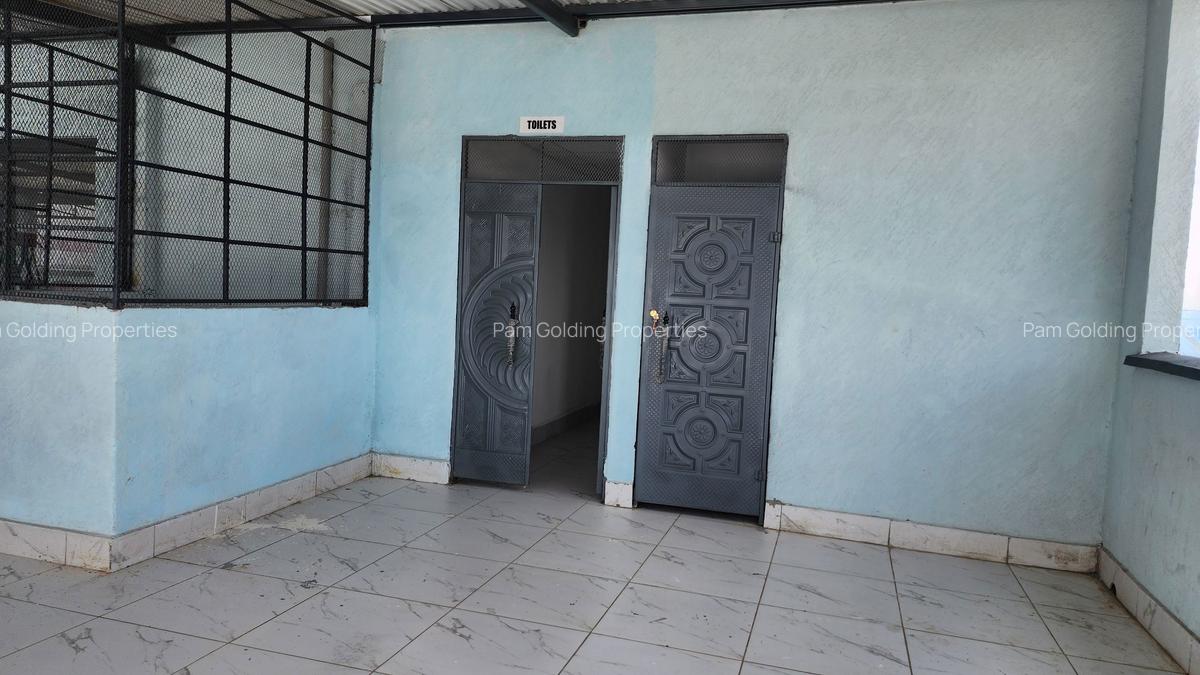 3 Bed Apartment with En Suite in Thika Road - 15
