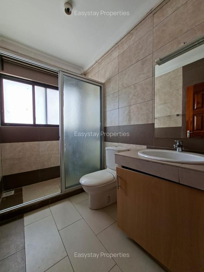 3 Bed Apartment with En Suite in Westlands Area - 9