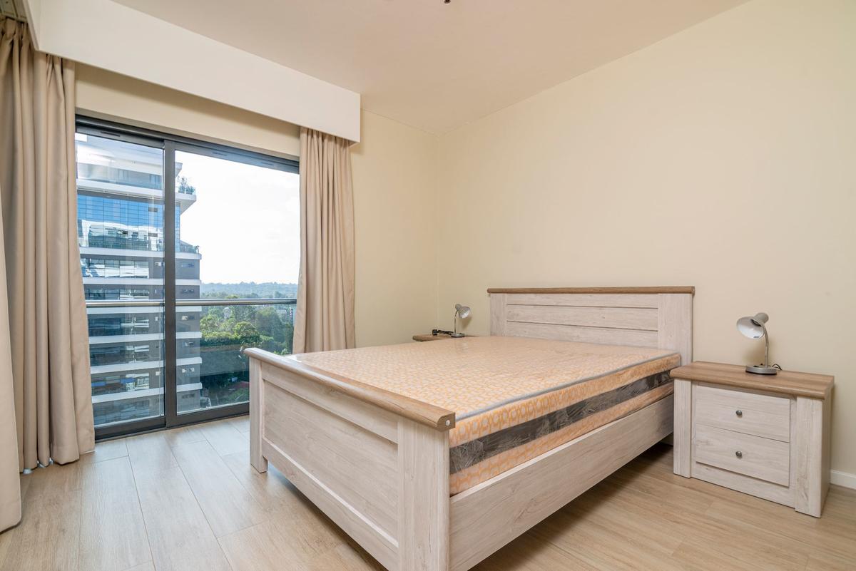 Furnished 2 Bed Apartment with En Suite at Riverside - 9