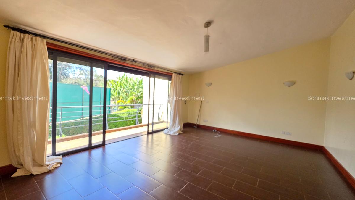 4 Bed Villa with En Suite at Old Runda. - 6