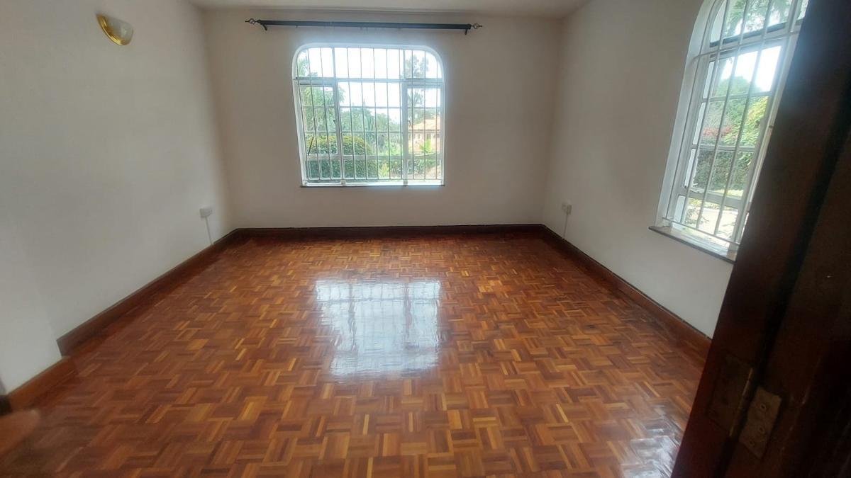 5 Bed House with En Suite at Runda - 20