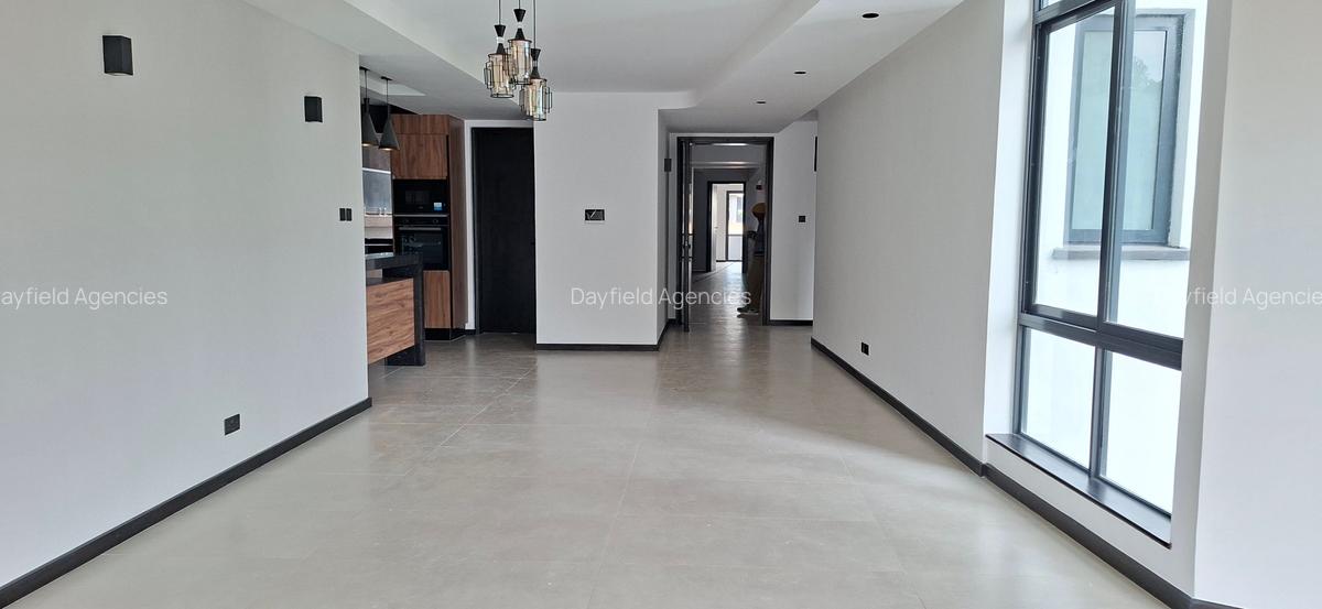 3 Bed Apartment with En Suite in Spring Valley - 3