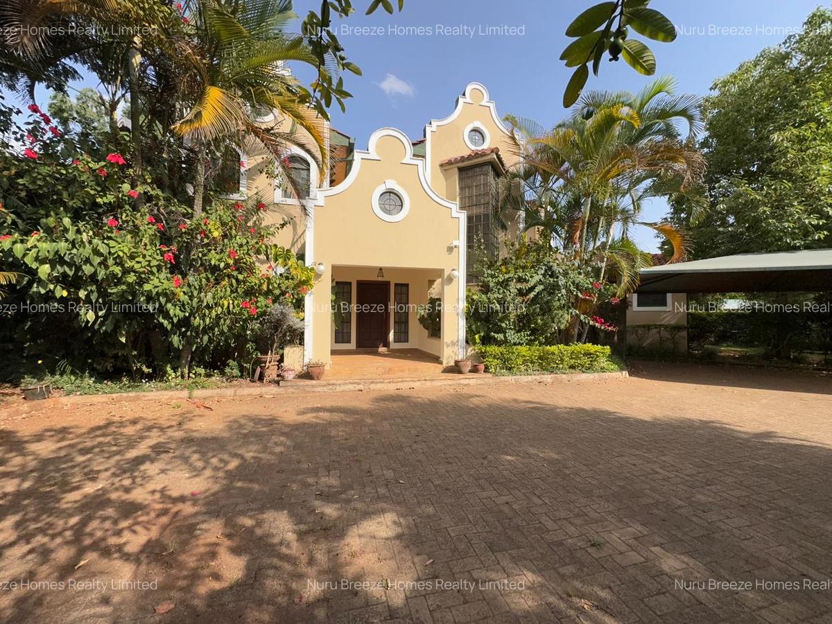 5 Bed Townhouse with En Suite in Runda - 1