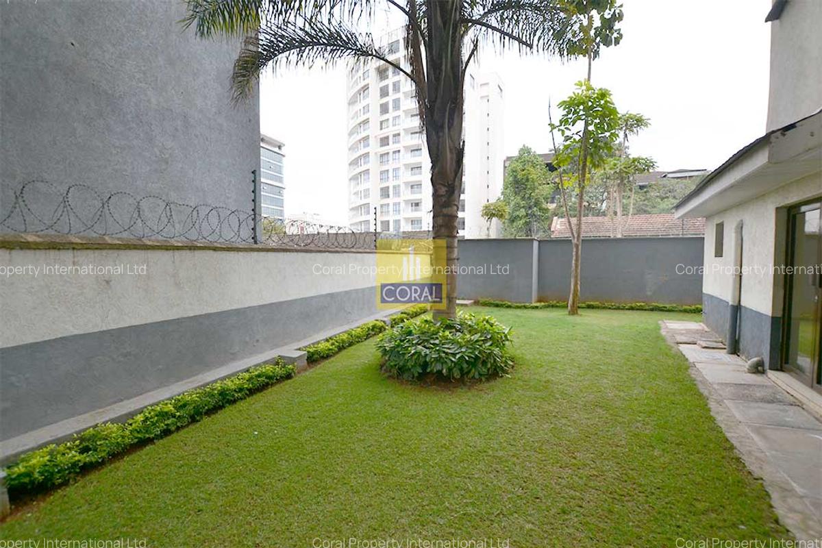 3 Bed Apartment in Rhapta Road - 18