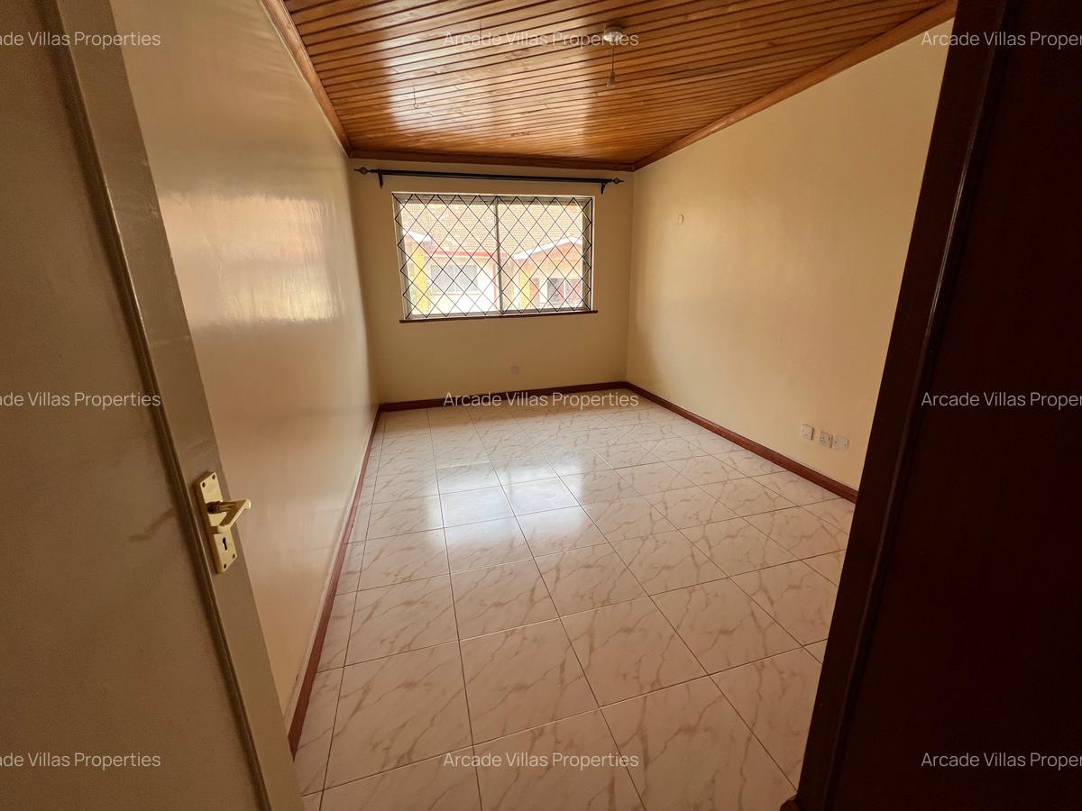 3 Bed Apartment with Swimming Pool in Kileleshwa - 2