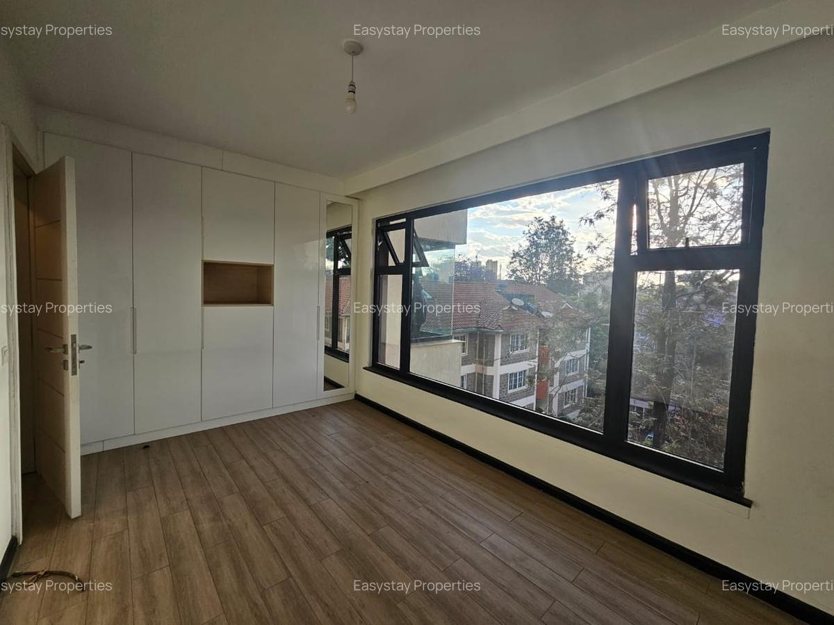 2 Bed Apartment with En Suite in Lavington - 4