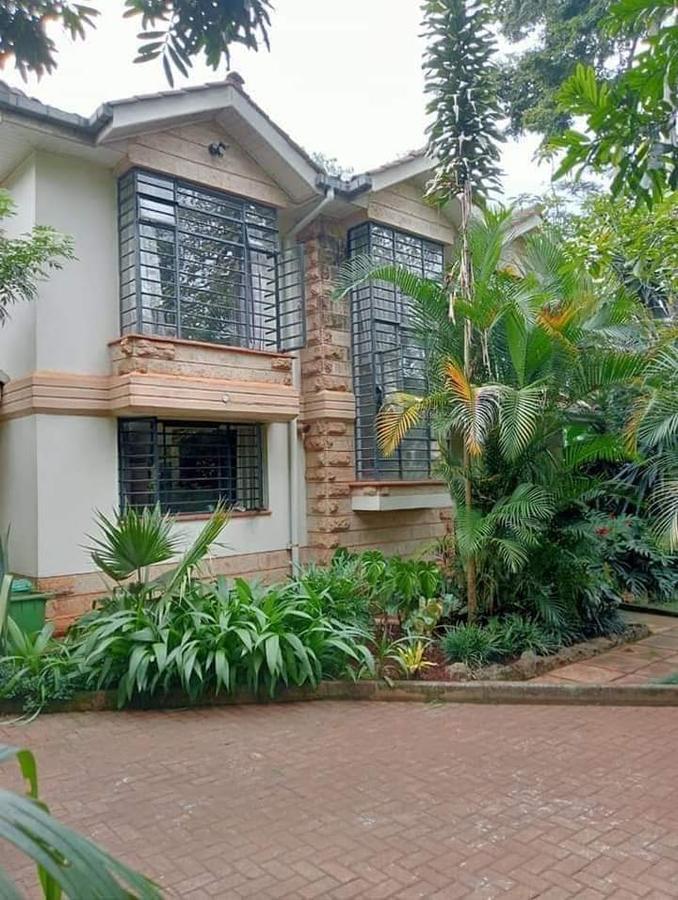 4 Bed Townhouse with En Suite at Red Hill - 1