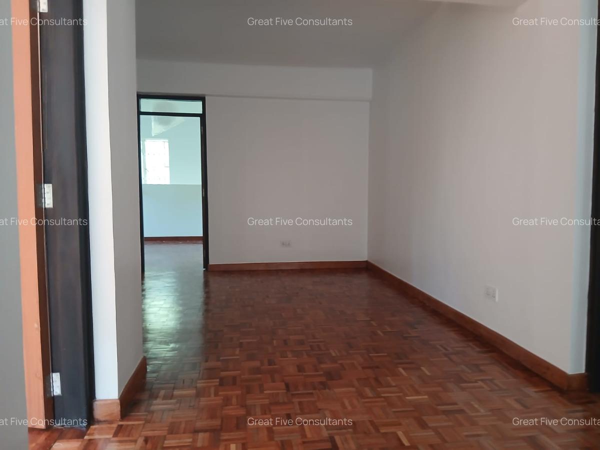 4 Bed Villa with En Suite in Runda - 12