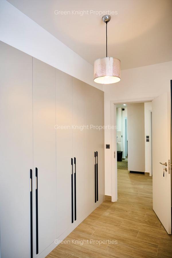 Serviced 3 Bed Apartment with En Suite in Riverside - 11