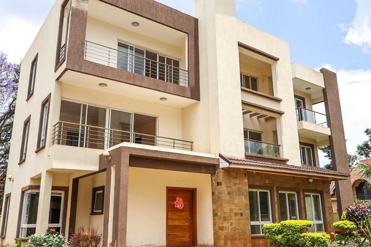 5 Bed Townhouse with En Suite at Lavington Shopping Centre - 20