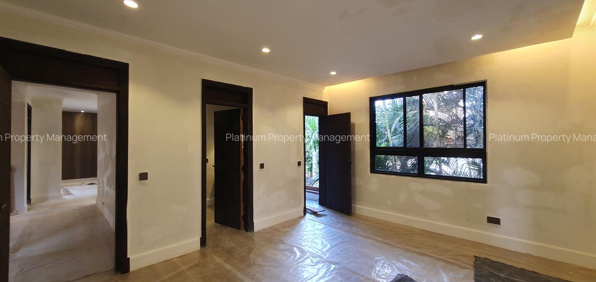 3 Bed House with En Suite at United Nations Avenue - 9