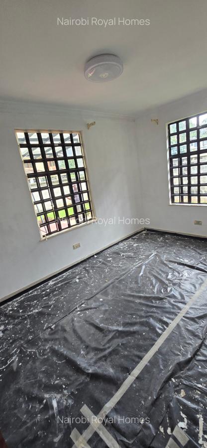 4 Bed Townhouse with En Suite at Muthangari Drive - 19