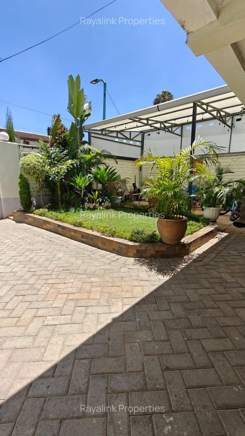 3 Bed Townhouse with En Suite at Langata - 3