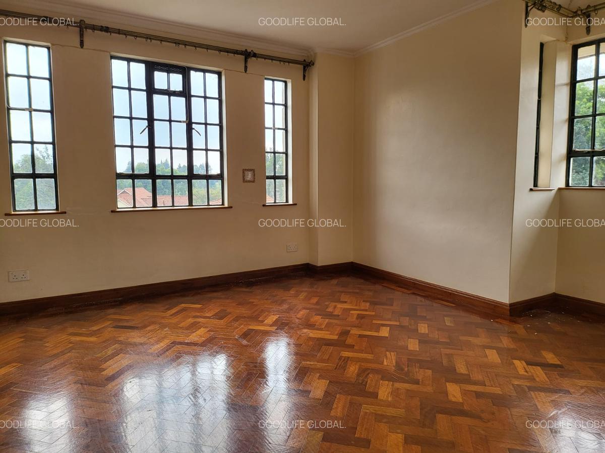 5 Bed House with En Suite at New Kitisuru - 12