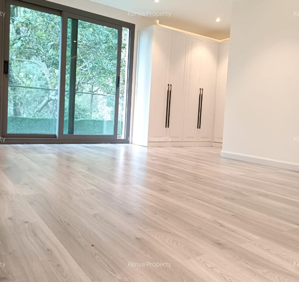 5 Bed Villa with En Suite at Chalbi Drive - 10