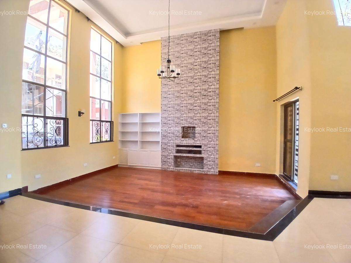 5 Bed Townhouse with En Suite at Lavington Green - 9
