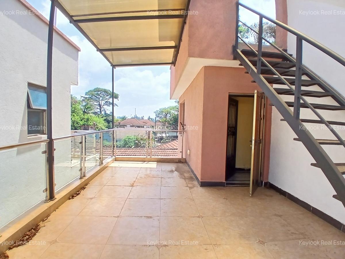 5 Bed Townhouse with En Suite at Lavington Green - 2