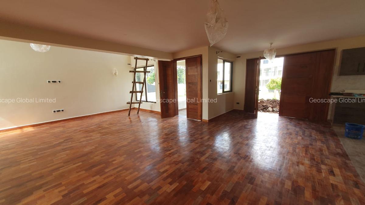 4 Bed House with En Suite in Karen - 2