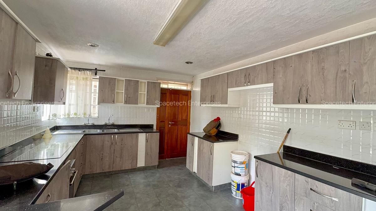 4 Bed House with En Suite in Gigiri - 9