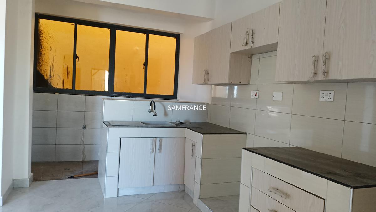 Serviced 2 Bed Apartment with En Suite at Bombolulu - 2