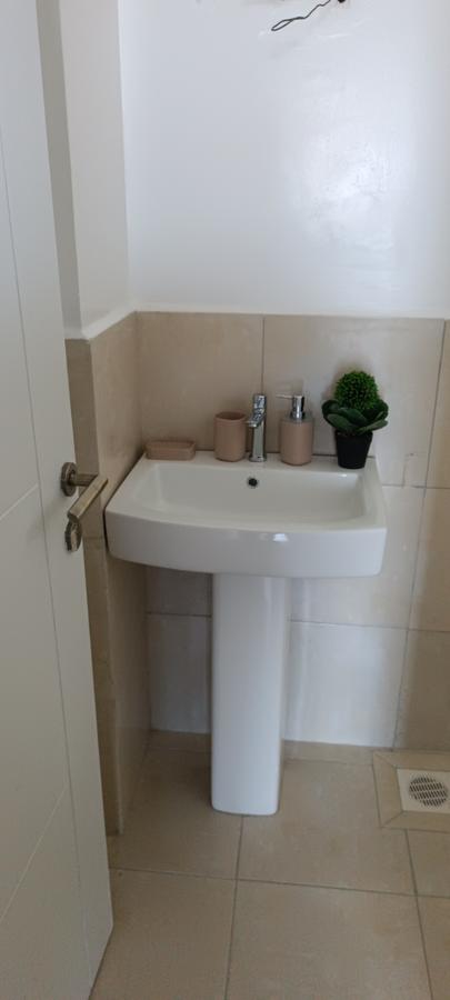 1 Bed Apartment with En Suite in Kitisuru - 9