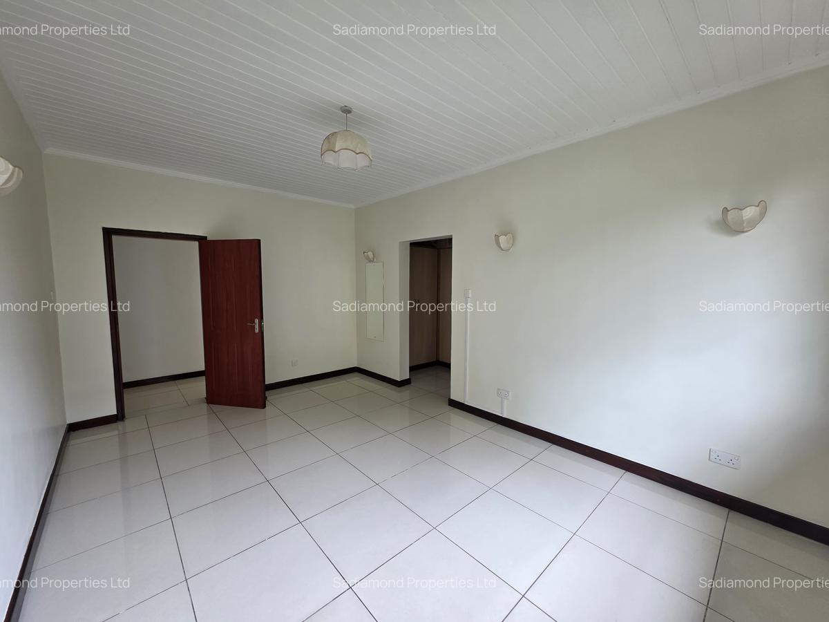 3 Bed Apartment with En Suite in Rhapta Road - 1