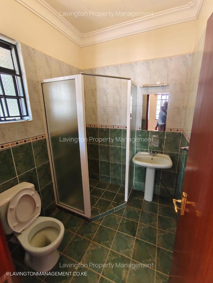 4 Bed Townhouse with En Suite at Lavington Green - 9