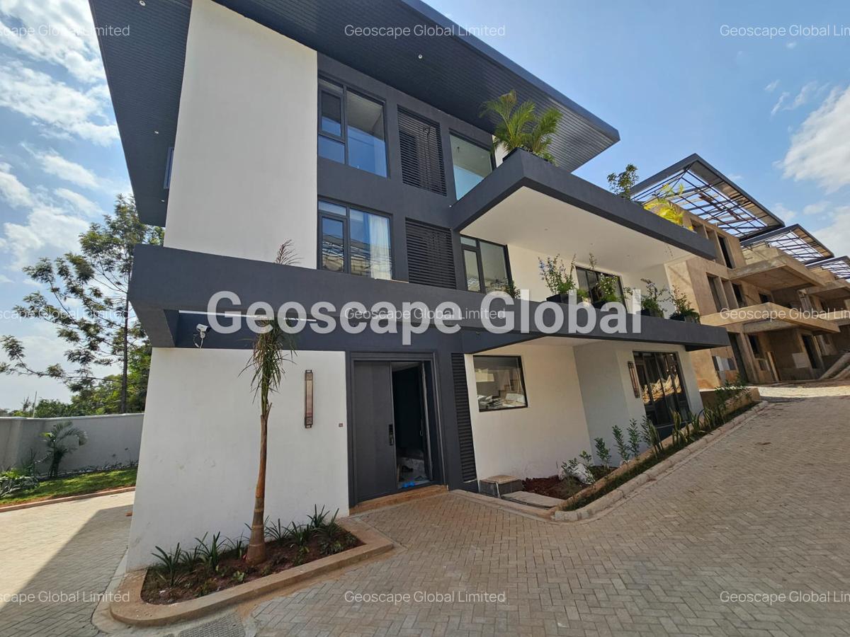 5 Bed Townhouse with En Suite in Lavington - 5