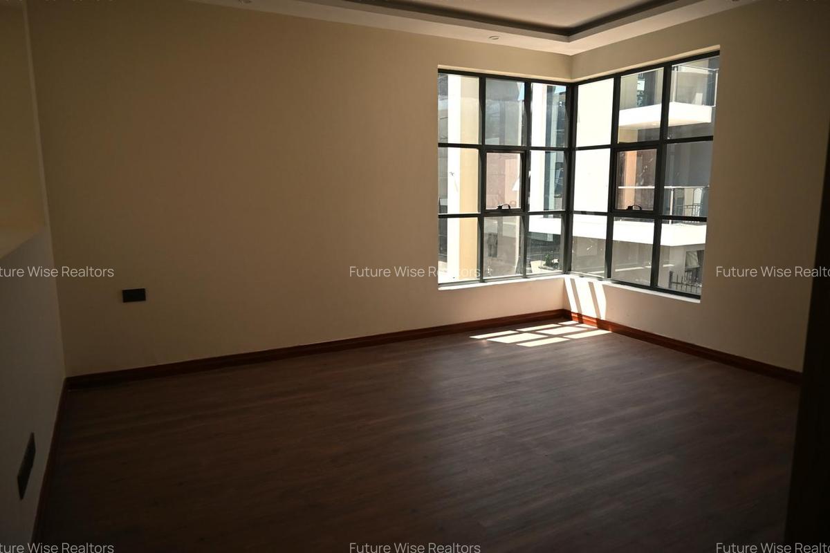 5 Bed Townhouse in Lavington - 10