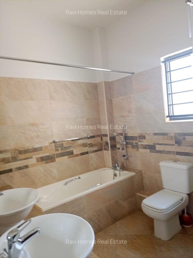 3 Bed Apartment with En Suite in Kilimani - 3