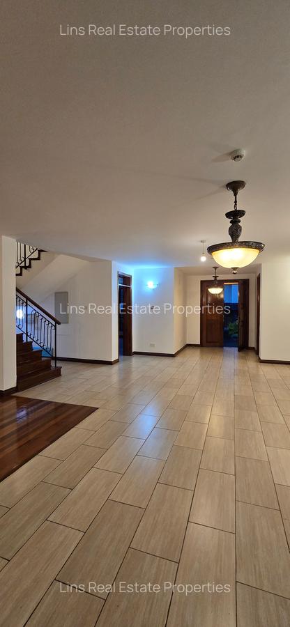 4 Bed Townhouse with En Suite in Runda - 20