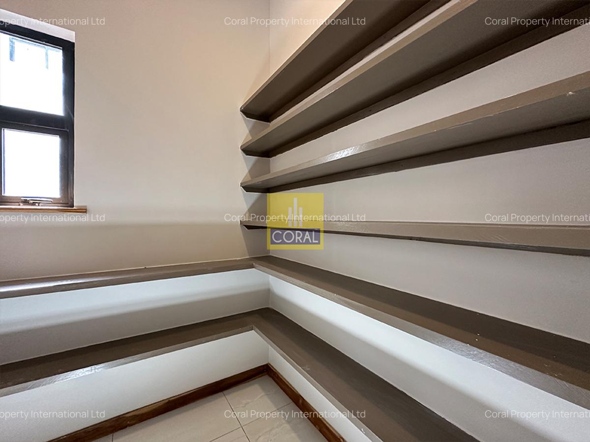 4 Bed Apartment in Loresho - 8